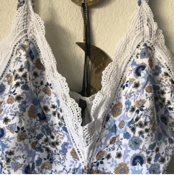 NWT Francesca's Collection Sexy Comfy Floral Pajama Top Sleepwear Loungewear - Picture 5 of 15